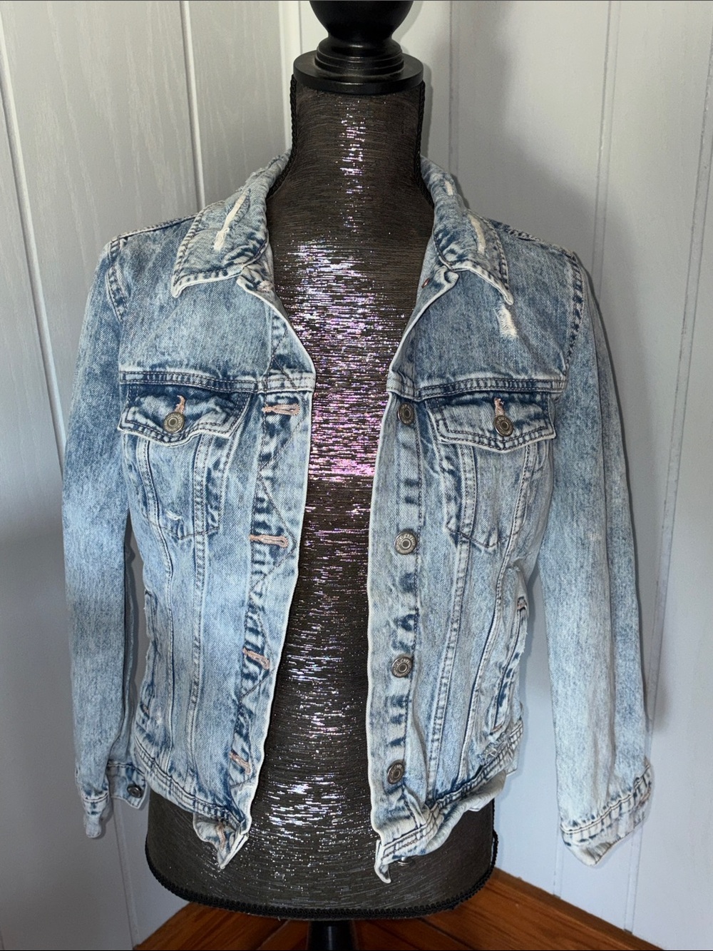 Old Navy Light Acid Wash Denim Jacket - Pale Blue
